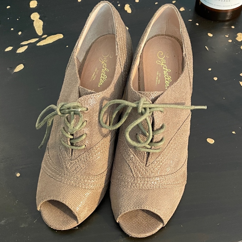 Seychelles Women's Brown Peep Toe Heels